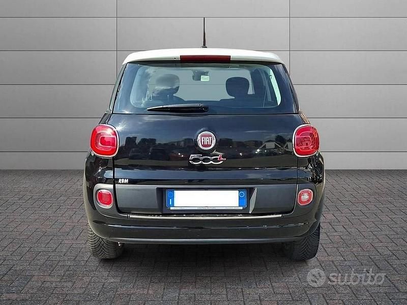 Begagnad Fiat 500L Lounge 95 HK (69 kW) 2016 Svart Minibuss