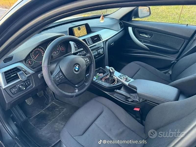 Usata BMW 318 Advantage 150 CV (110 kW) 2015 Grigio Berlina