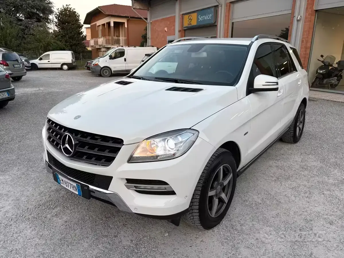 Usata Mercedes ML250 204 CV (150 kW) 2012 Bianco SUV