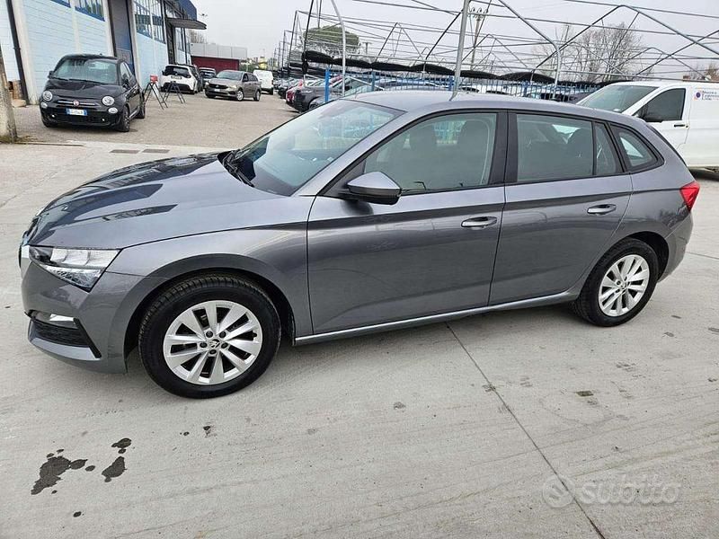 Usata Skoda Scala Ambition 95 CV (69 kW) 2023 Grigio Utilitaria