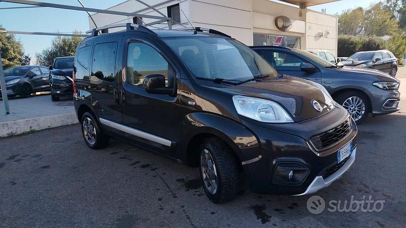 Usata Fiat Qubo Trekking 95 CV (69 kW) 2018 Nero Monovolume
