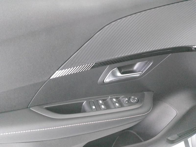 Usata Peugeot 208 Allure 101 CV (74 kW) 2025 Argento Utilitaria