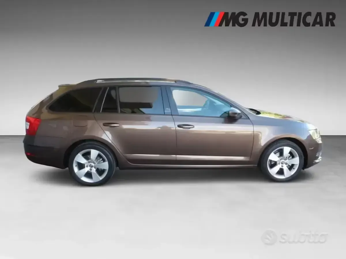 Usata Skoda Octavia Executive 116 CV (85 kW) 2019 Marrone Station wagon