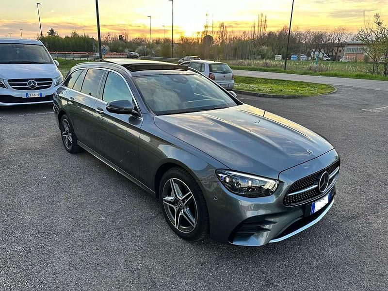 Usata Mercedes E300 Exclusive 194 CV (142 kW) 2021 Other Station wagon