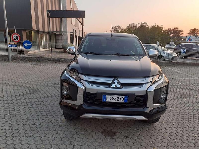 Nero Usata 2021 Mitsubishi L200 Intense Pick-up | 27.990 € (Ottimo prezzo) - Immagine 1/4