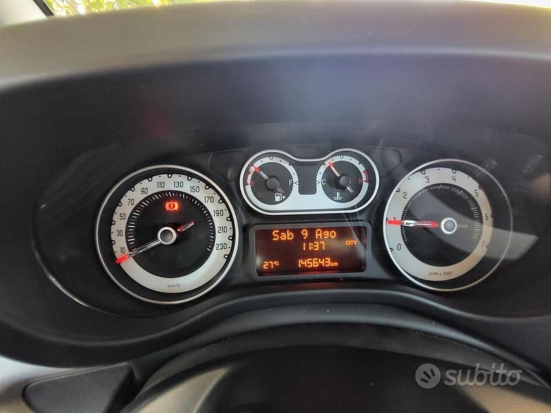 Usata Fiat 500L Business 85 CV (62 kW) 2015 Grigio Monovolume