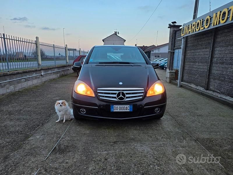 Käytetty Mercedes A170 Avantgarde 116 HP (85 kW) 2009 Musta Sedan