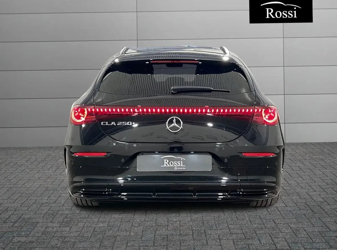 Nuova Mercedes CLA 250+ 200 kW (272 CV) 2026 Berlina