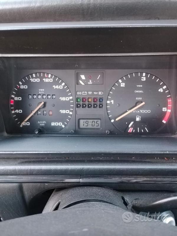 Usata VW Golf II 73 CV (53 kW) 1990 Verde Utilitaria