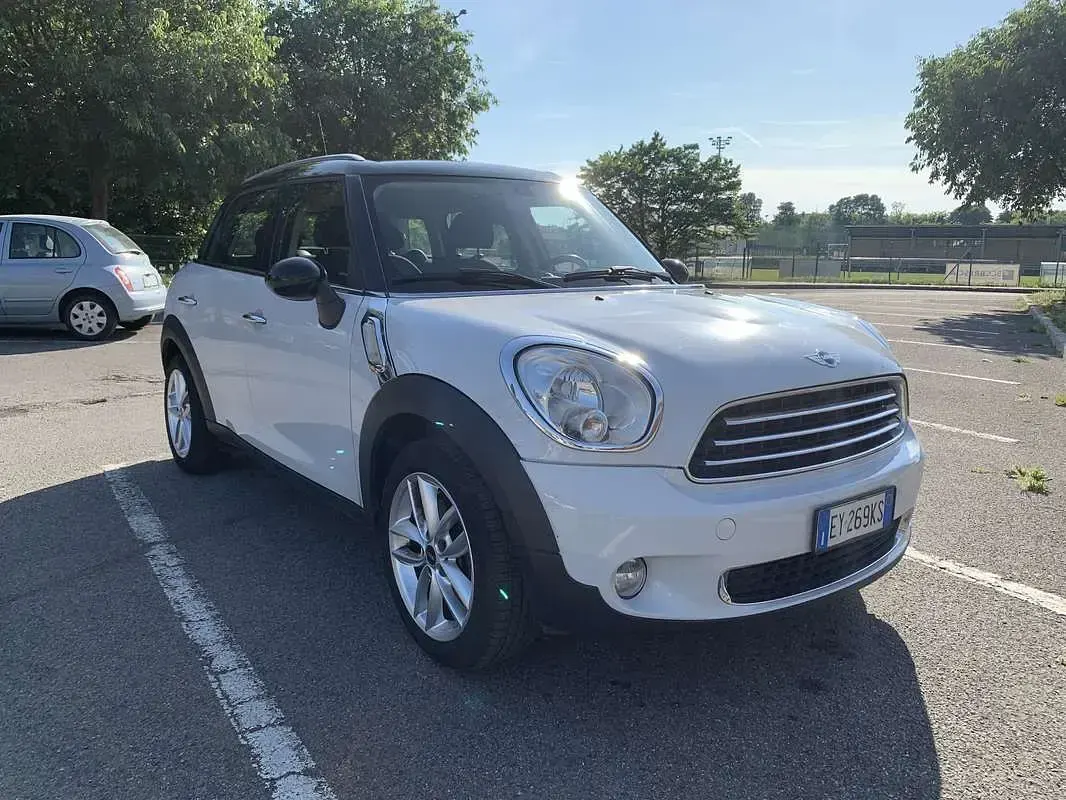 Usata Mini Cooper D Countryman 111 CV (81 kW) 2014 Bianco SUV