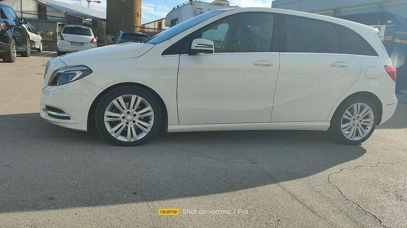 Usata Mercedes B180 Premium 109 CV (80 kW) 2013 Monovolume