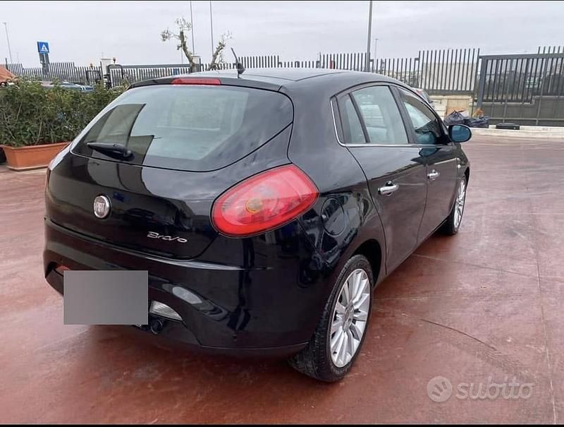 Usata Fiat Bravo 120 CV (88 kW) 2007 Nero Utilitaria