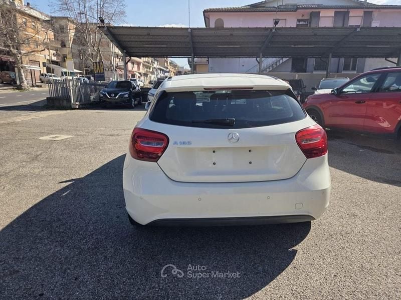 Usata Mercedes A180 Executive 122 CV (89 kW) 2017 Bianco Berlina