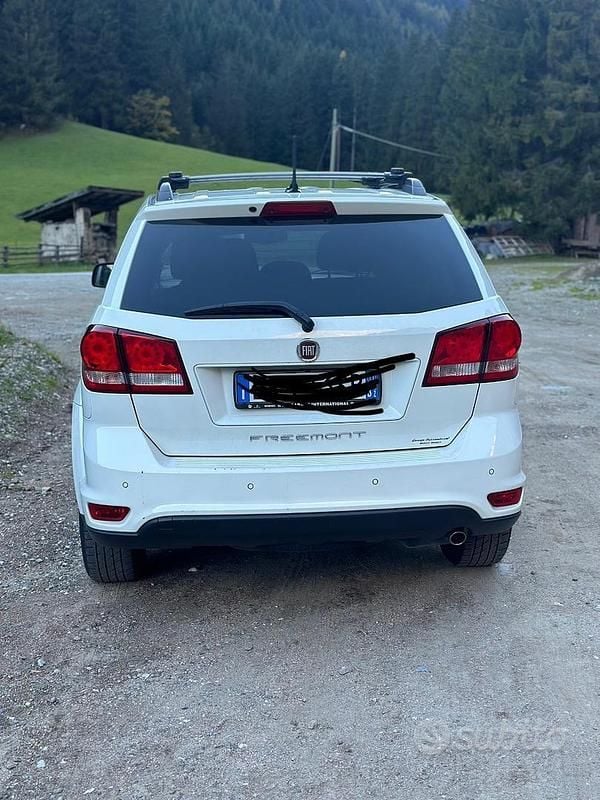 Usata Fiat Freemont 170 CV (125 kW) 2013 Bianco SUV