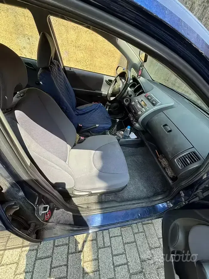 Usata Honda Jazz 78 CV (57 kW) 2003 Bluazzurro Utilitaria