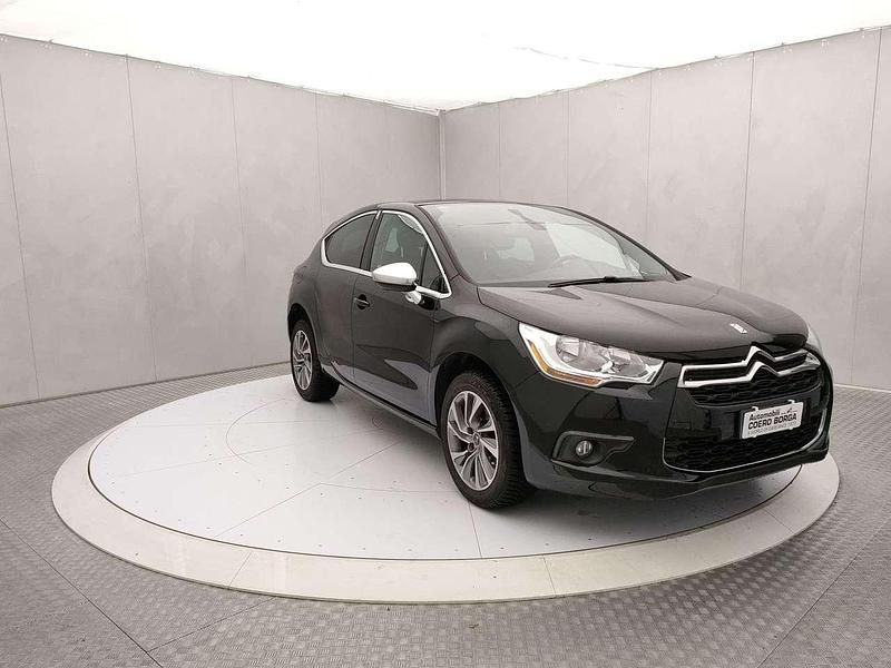 Usata DS Automobiles DS4 Chic 120 CV (88 kW) 2015 Nero Utilitaria