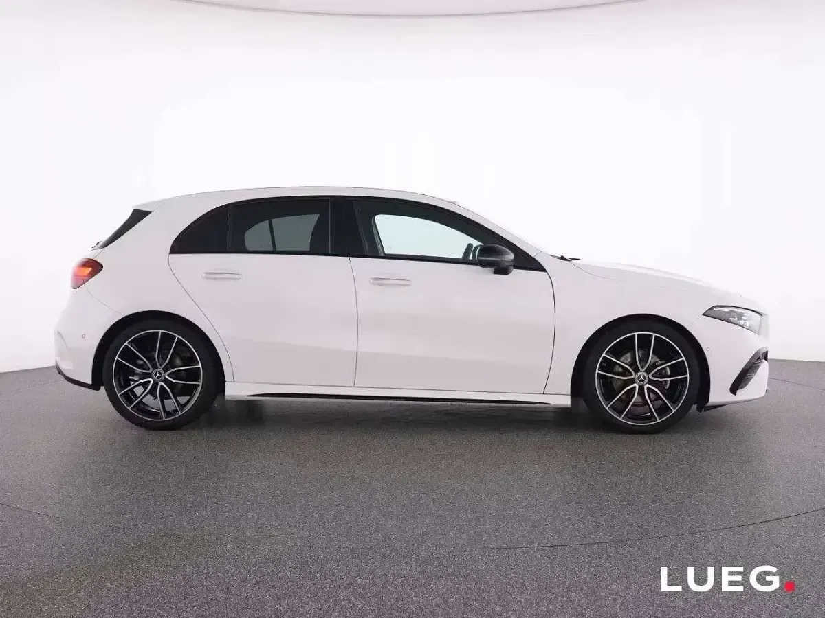 Usata Mercedes A180 AMG 116 CV (85 kW) 2025 Bianco Berlina