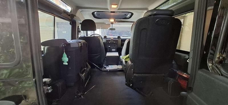 Usata Land Rover Defender 122 CV (89 kW) 2010 SUV