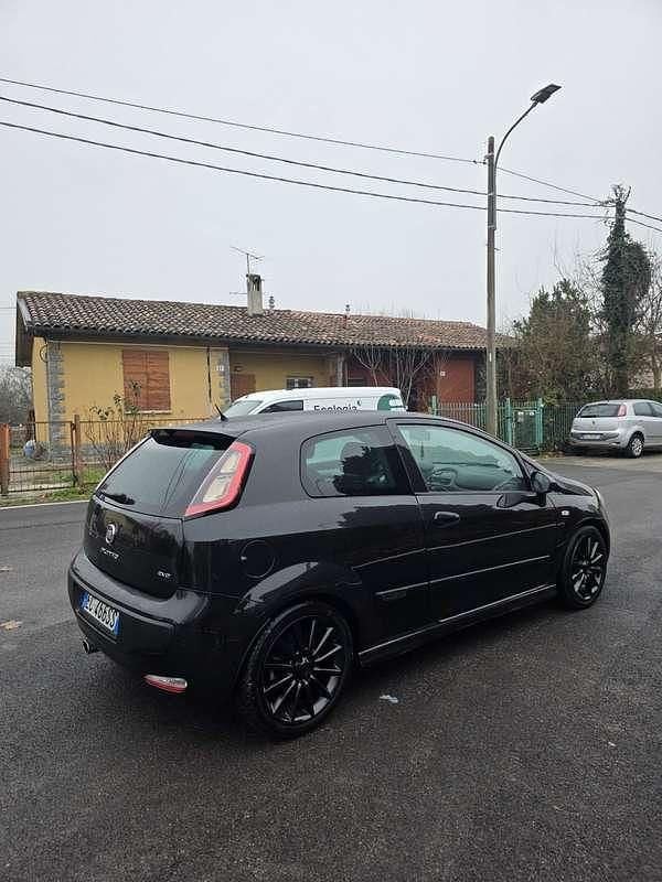 Usata Fiat Punto Evo Sport 105 CV (77 kW) 2011 Utilitaria