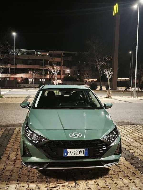 Usata Hyundai i20 77 CV (56 kW) 2025 Utilitaria