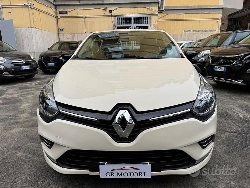 Usata Renault Clio IV Life 75 CV (55 kW) 2016 Beige Berlina
