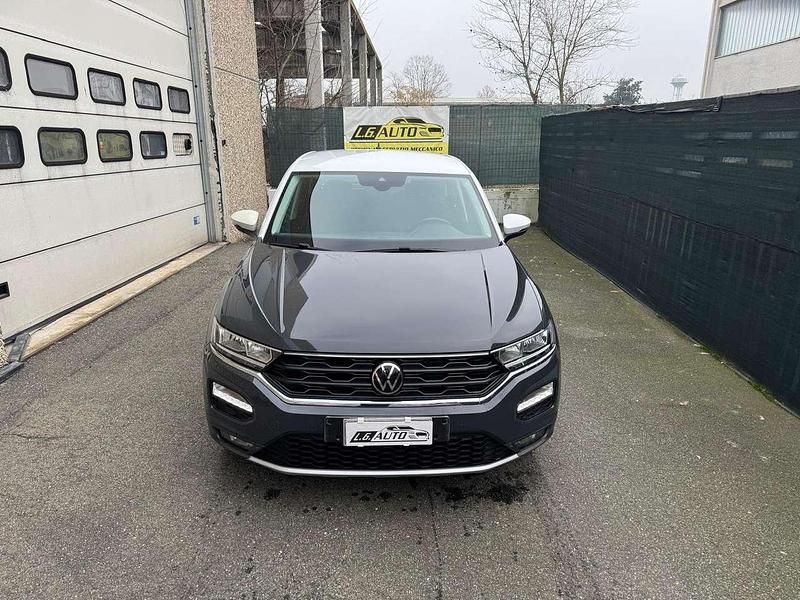 Usata VW T-Roc Business 110 CV (80 kW) 2021 Grigio SUV