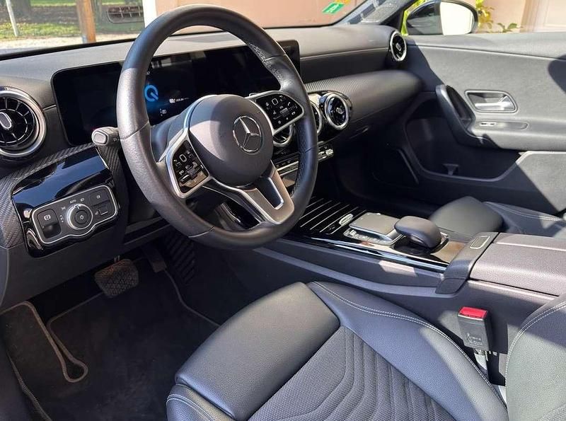 Usata Mercedes A250 Business 160 CV (117 kW) 2022 Nero Berlina