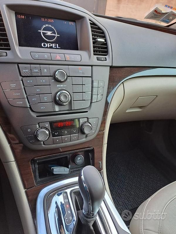 Usata Opel Insignia 160 CV (117 kW) 2010 Station wagon