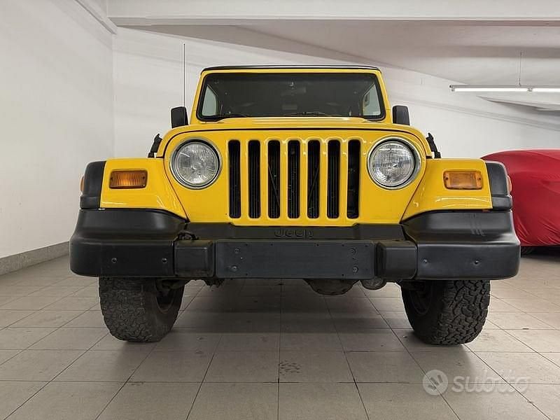 Usata Jeep Wrangler Sport 120 CV (88 kW) 1999 Giallo SUV