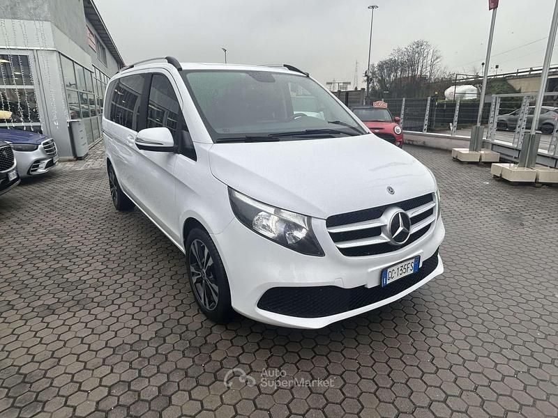 Usata Mercedes V220 163 CV (119 kW) 2020 Bianco Monovolume