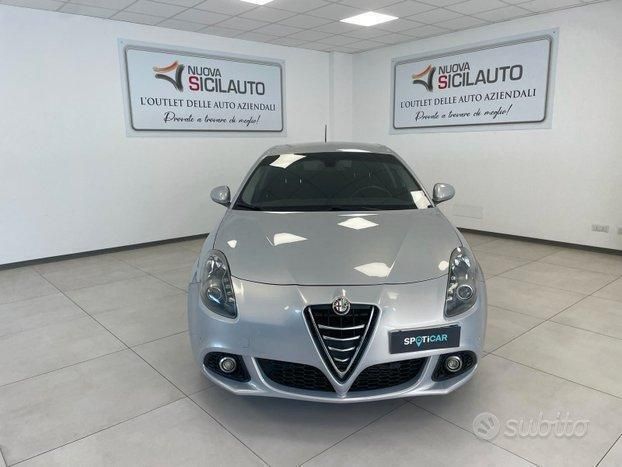 Usata Alfa Romeo Giulietta Super 150 CV (110 kW) 2016 Bianco Utilitaria