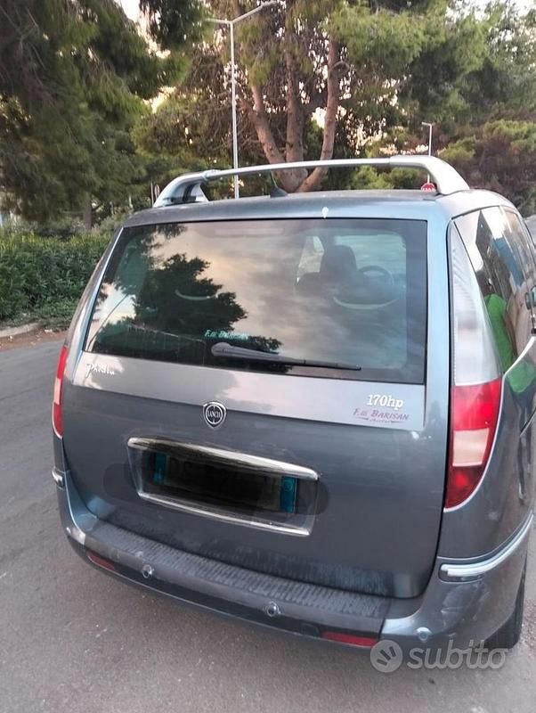 Usata Lancia Phedra 136 CV (100 kW) 2008 Grigio Monovolume