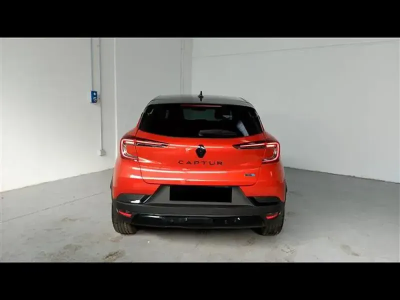 Usata Renault Captur Rive Gauche 145 CV (106 kW) 2022 Rosso SUV