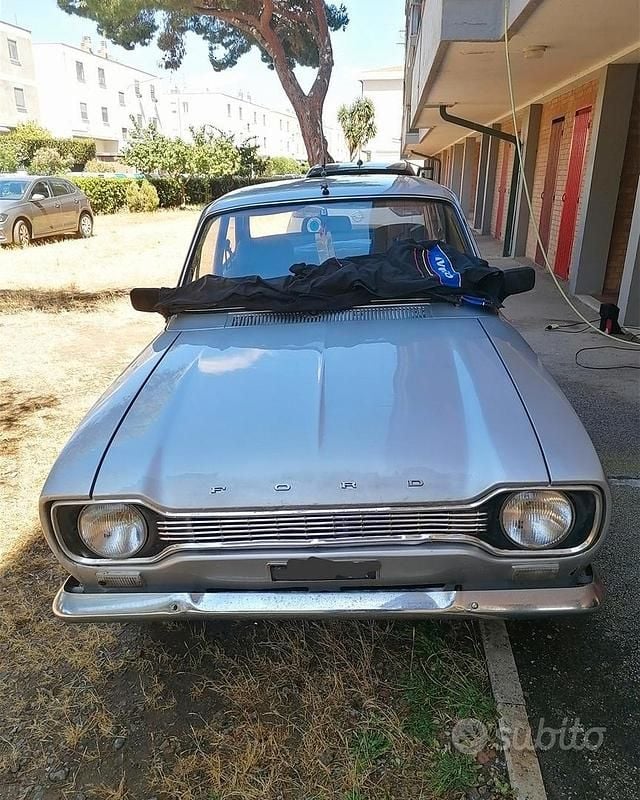 Grigio Usata 1970 Ford Escort Tre volumi | 7000 € - Immagine 1/4