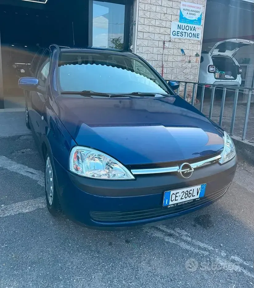 Usata Opel Corsa 75 CV (55 kW) 2002 Blu Utilitaria