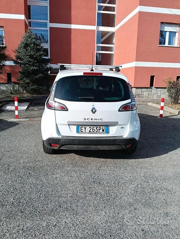 Usata Renault Scénic III XMOD 110 CV (80 kW) 2015 Bianco Monovolume