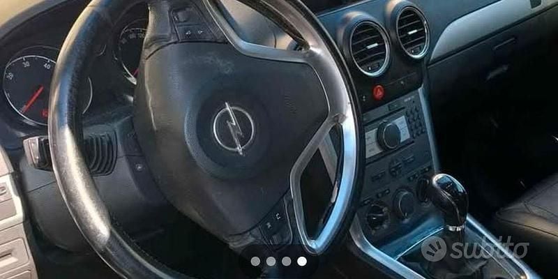 Usata Opel Antara 163 CV (119 kW) 2011 Nero SUV