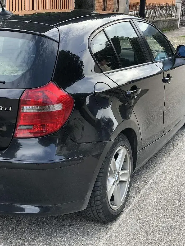 Usata BMW 118 2009 Nero Utilitaria