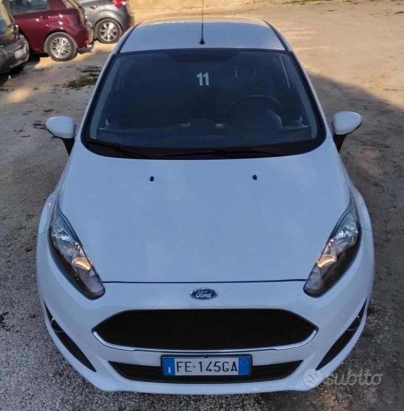 Usata Ford Fiesta Titanium 75 CV (55 kW) 2016 Bianco Berlina