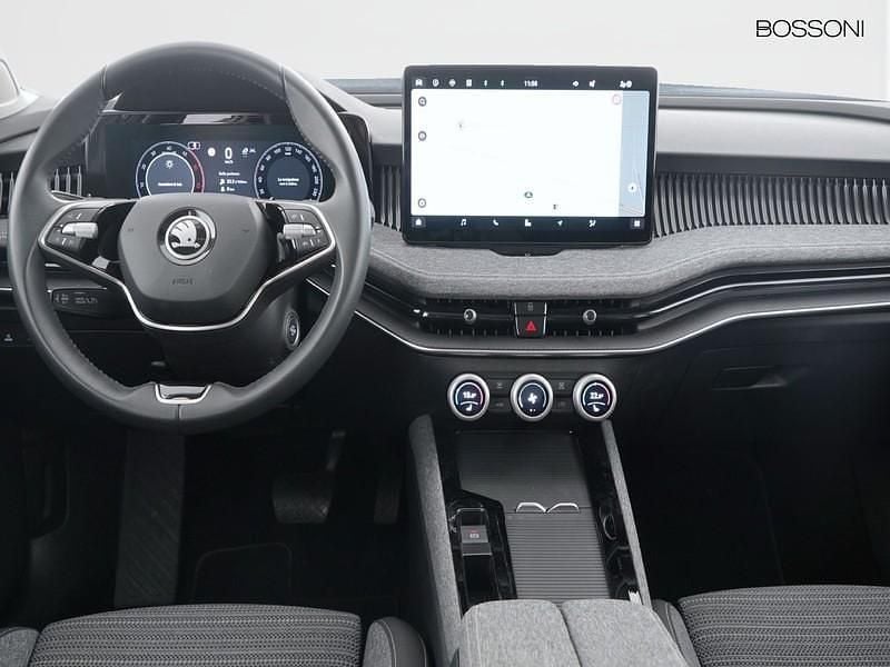Usado Skoda Superb Selection 150 CV (110 kW) 2025 Gris Familiar
