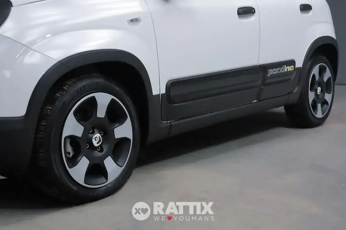 Usata Fiat Panda Cross Cross 70 CV (51 kW) 2025 White solid Utilitaria