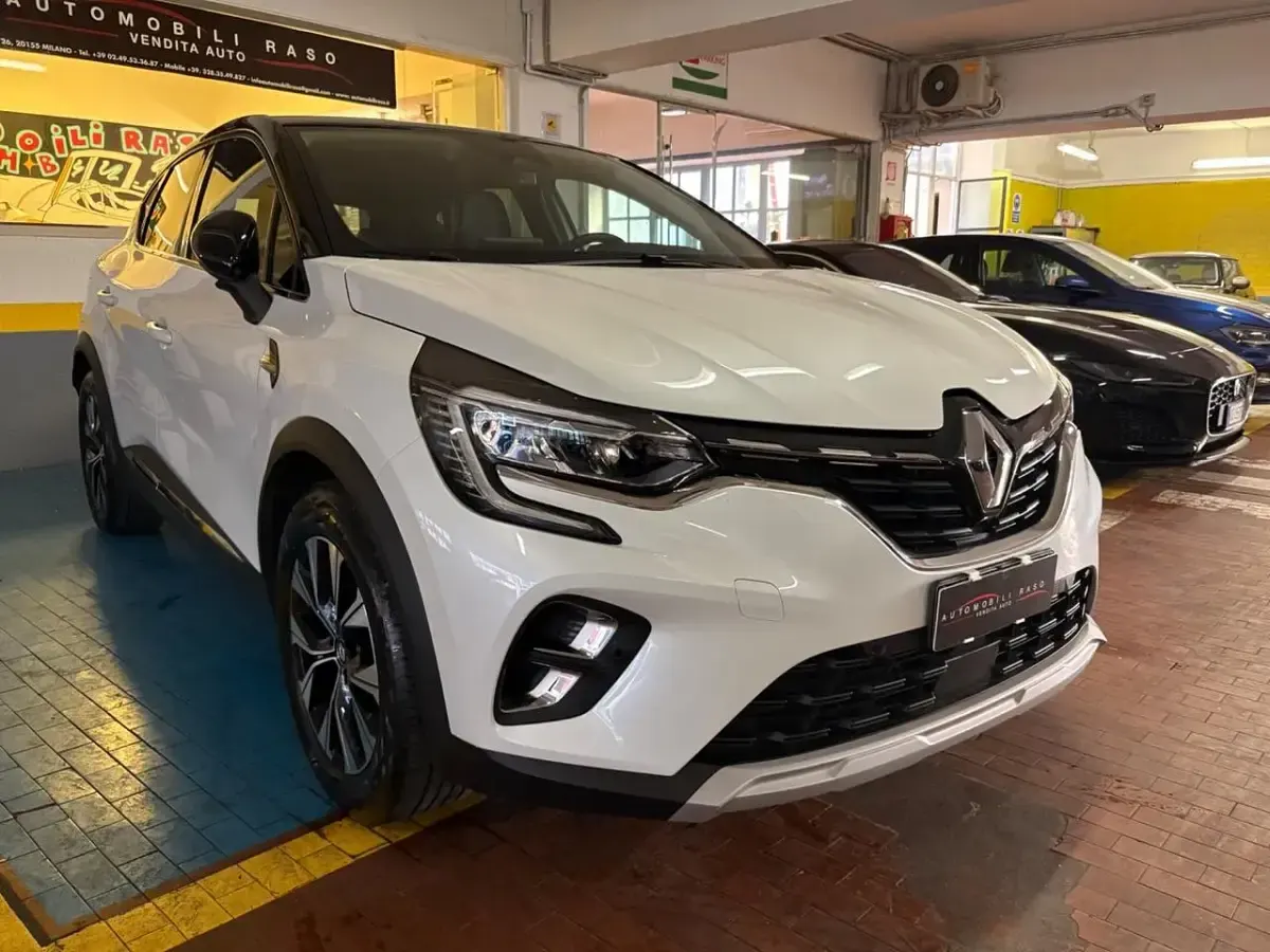 Usata Renault Captur Techno 93 CV (68 kW) 2024 Bianco SUV