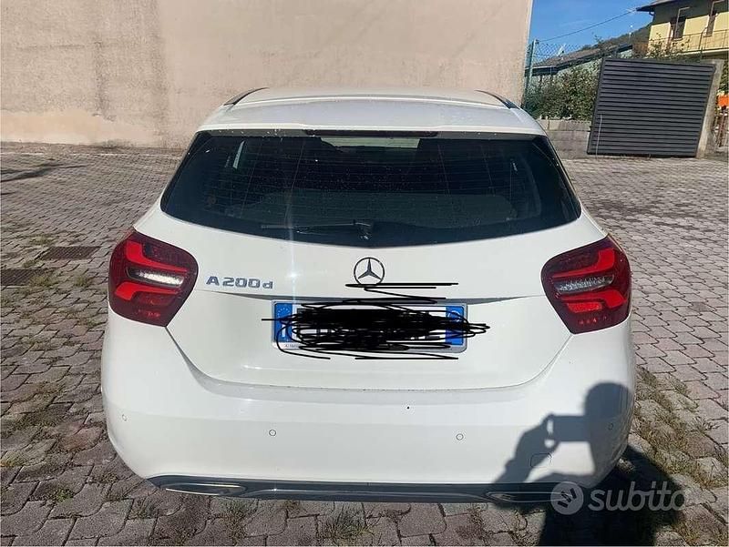 Usata Mercedes 200 136 CV (100 kW) 2017 Bianco Berlina