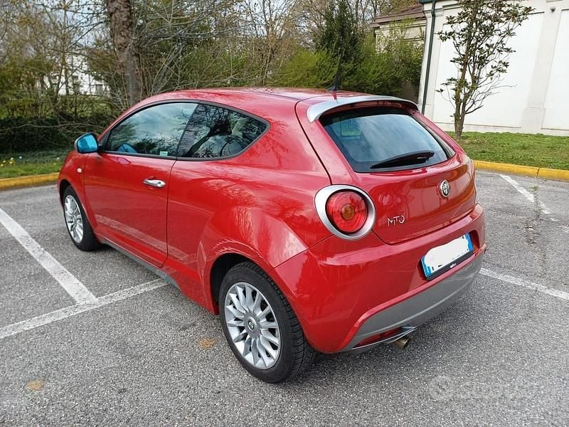 Usata Alfa Romeo MiTo 78 CV (57 kW) 2016 Rosso Utilitaria