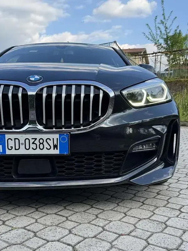 Usata BMW 116 M Sport 116 CV (85 kW) 2021 Nero Utilitaria