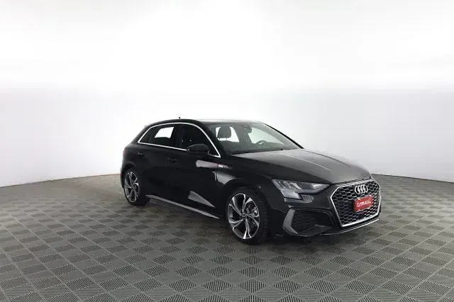 Usata Audi A3 S-Line 110 CV (80 kW) 2022 Nero midnight Berlina