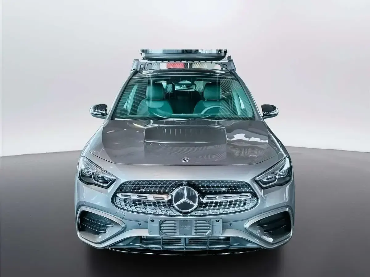 Nuova Mercedes GLA200 150 CV (110 kW) 2026 Grigio montagna SUV