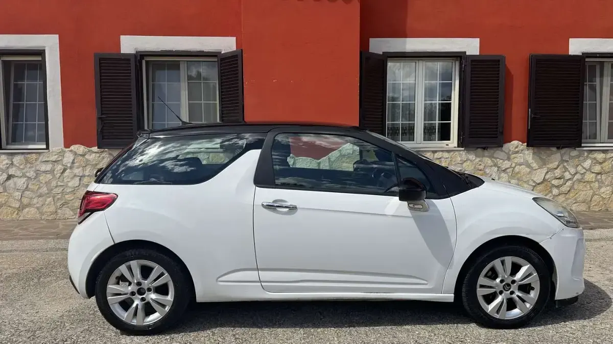 Usata Citroën DS3 Chic 68 CV (50 kW) 2010 Utilitaria