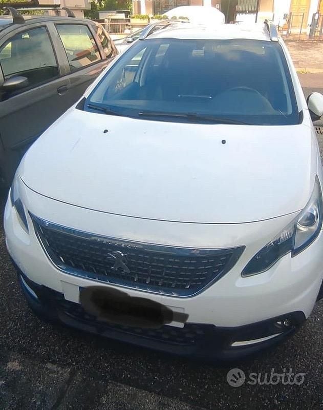 Usata Peugeot 2008 75 CV (55 kW) 2017 Bianco SUV