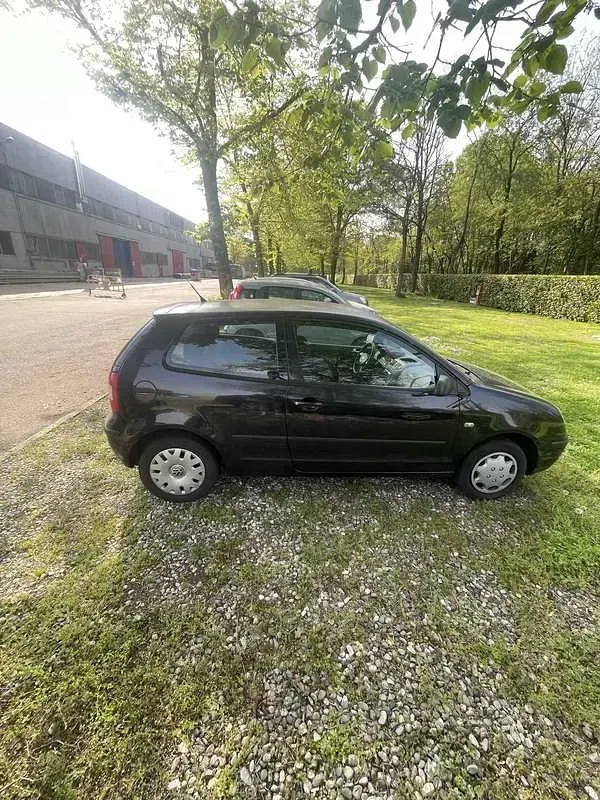 Usata VW Polo Trendline 75 CV (55 kW) 2002 Nero Berlina